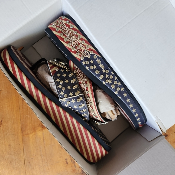 NIB Montana West American Pride Flip Flops - Picture 7 of 9